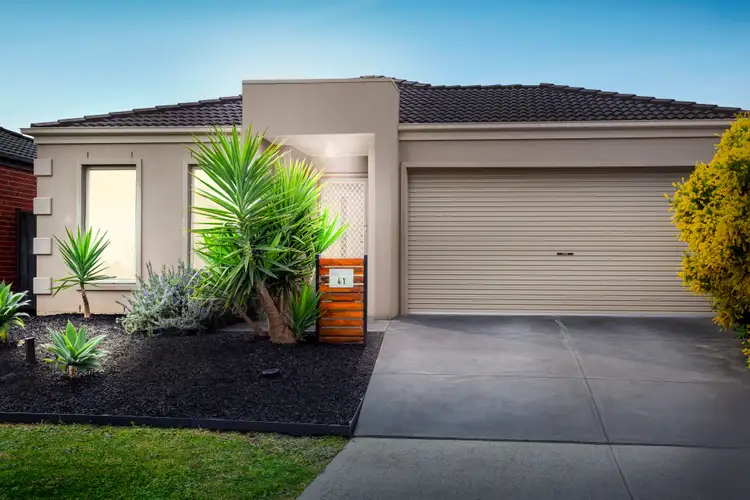 41 Pomegranate Way, Pakenham VIC 3810