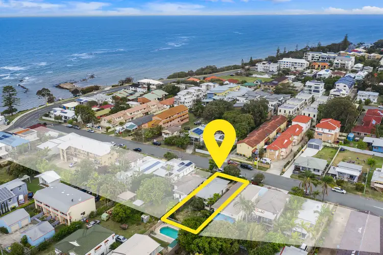 18 Ellen Street, Woody Point QLD 4019
