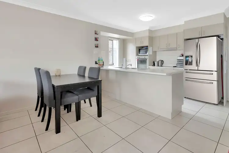 4 Mclachlan Circuit, Willow Vale QLD 4209