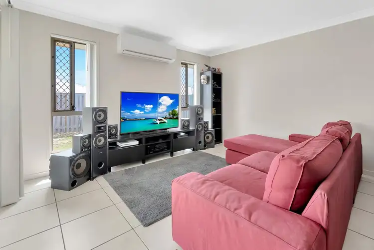 Fifth view of Homely house listing, 4 Mclachlan Circuit, Willow Vale QLD 4209