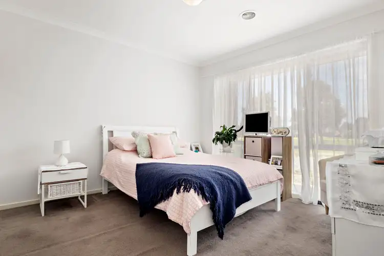 Fifth view of Homely house listing, 28 Jacaranda Drive, Carrum Downs VIC 3201