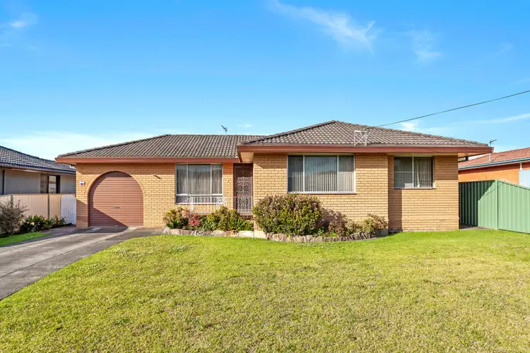 17 Brigadoon Circuit, Oak Flats NSW 2529