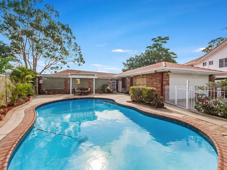 Second view of Homely house listing, 5 Tween Court, Mermaid Waters QLD 4218