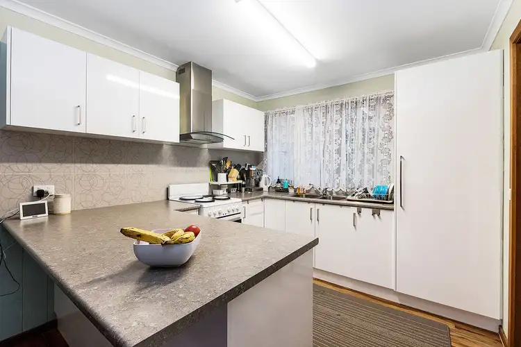 Third view of Homely unit listing, 2/5 Elizabeth Street, Echuca VIC 3564