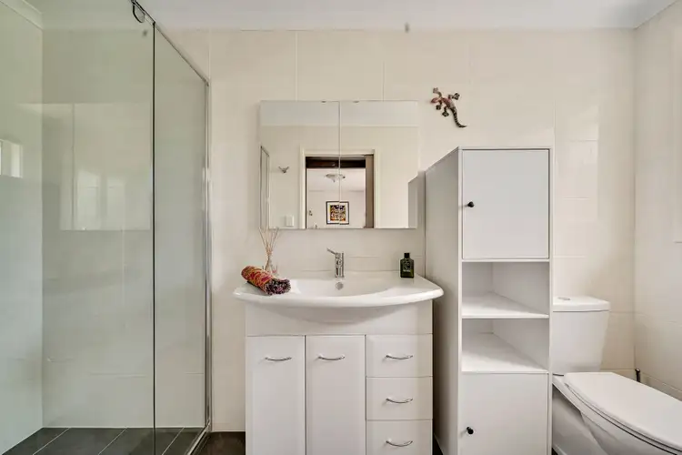 Seventh view of Homely house listing, 8 Meagher Place, Evatt ACT 2617