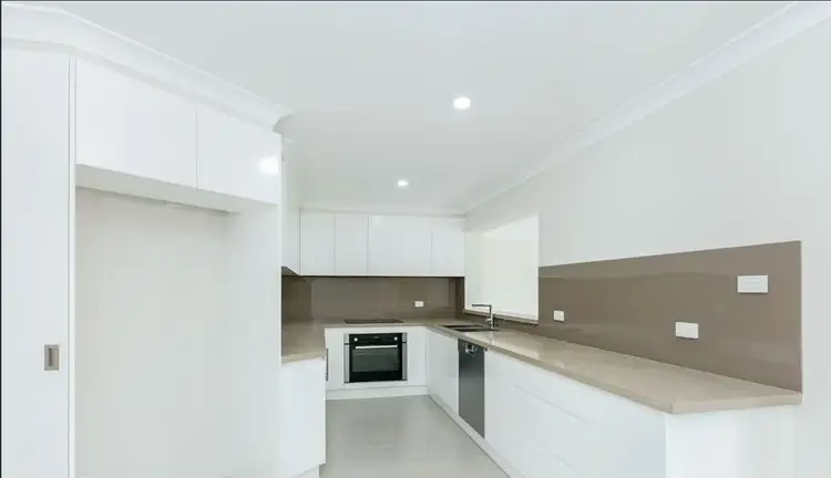 54 Kirsty Crescent, Hassall Grove NSW 2761