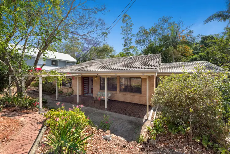 21 Paten Road, The Gap QLD 4061