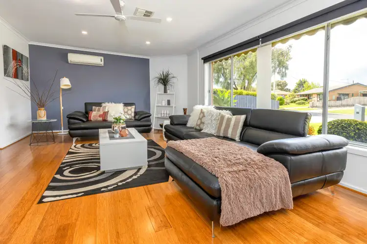Sixth view of Homely house listing, 2 Cranston Court, Rosebud VIC 3939