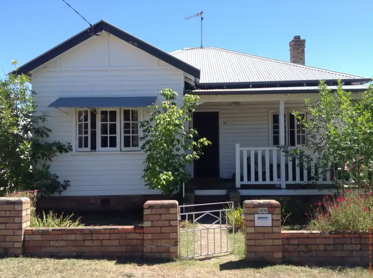 98 Bourke, Glen Innes NSW 2370