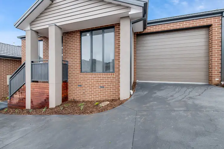 2/14 Park View Road, Drouin VIC 3818
