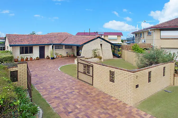 9 Tallis Street, Macgregor QLD 4109