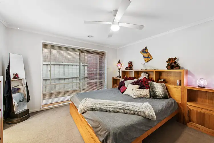 Seventh view of Homely house listing, 11 Vine Court, Hillside VIC 3037