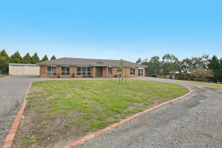 8 Oxley Crescent, Goulburn NSW 2580