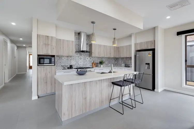 Second view of Homely house listing, 40 Deerbrook Circuit, Wollert VIC 3750