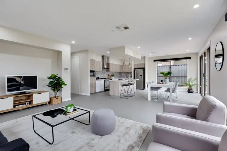 Fifth view of Homely house listing, 40 Deerbrook Circuit, Wollert VIC 3750