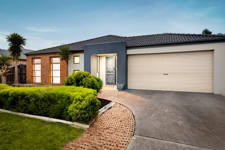 16 Gallery Way, Pakenham VIC 3810