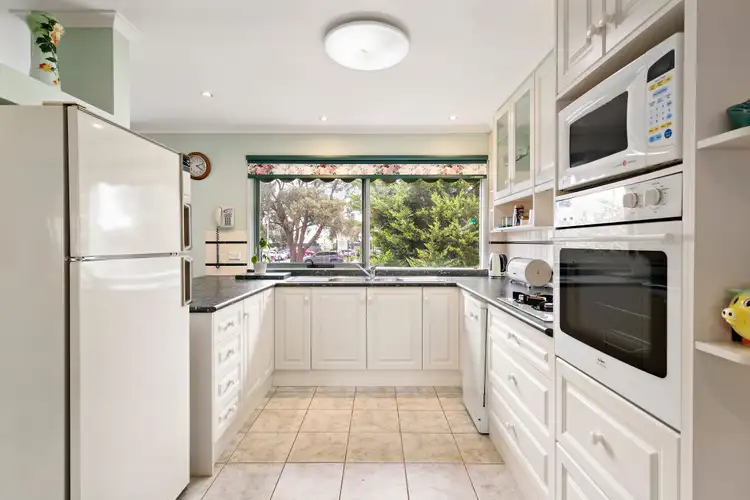 Second view of Homely house listing, 2 Birch Court, Langwarrin VIC 3910