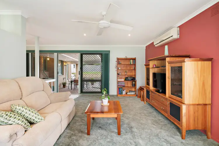 Fifth view of Homely house listing, 2 Birch Court, Langwarrin VIC 3910