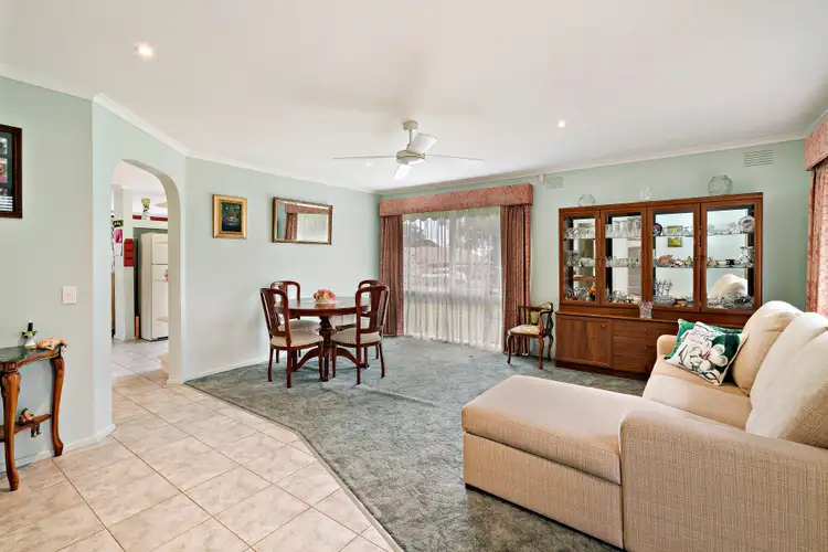 Sixth view of Homely house listing, 2 Birch Court, Langwarrin VIC 3910