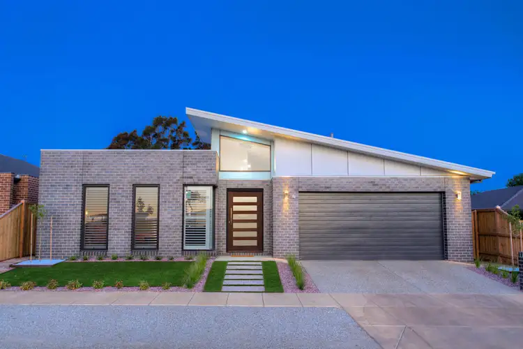 10 Regal Drive, Alfredton VIC 3350