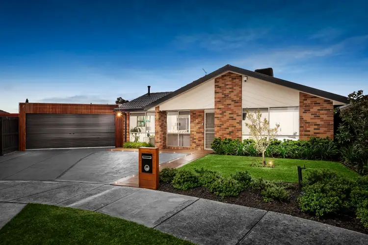 6 Glenlea Court, Mill Park VIC 3082