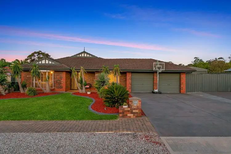 27 Arabian Drive, Woodcroft SA 5162
