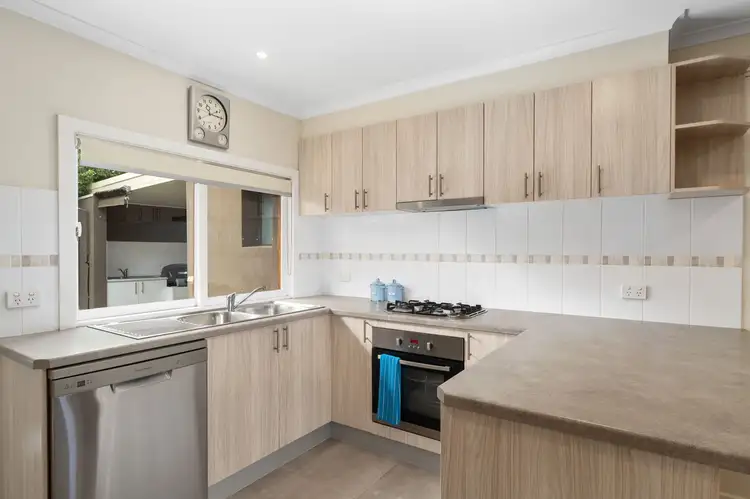Fifth view of Homely unit listing, 2/35 Sherwood Avenue, Chelsea VIC 3196
