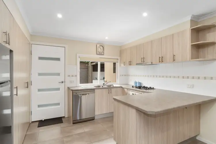 Sixth view of Homely unit listing, 2/35 Sherwood Avenue, Chelsea VIC 3196