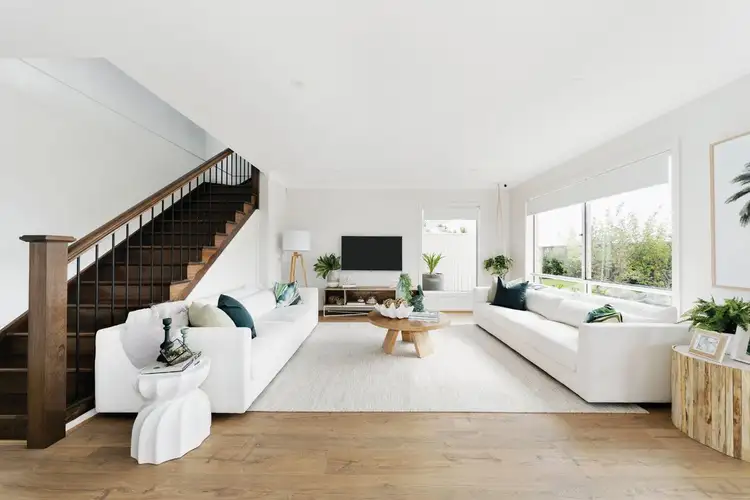 Fifth view of Homely house listing, 8 Wardan Avenue, Greenvale VIC 3059