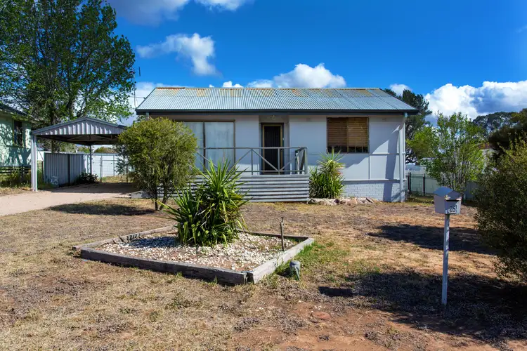 25 Eulo Street, Cowra NSW 2794