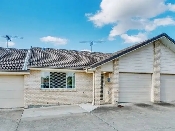 2/8 Rosegum Place, Redbank Plains QLD 4301