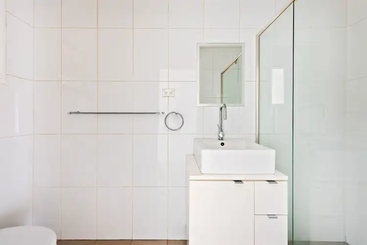 Fifth view of Homely apartment listing, 2/15 Cyril Street, Camp Hill QLD 4152
