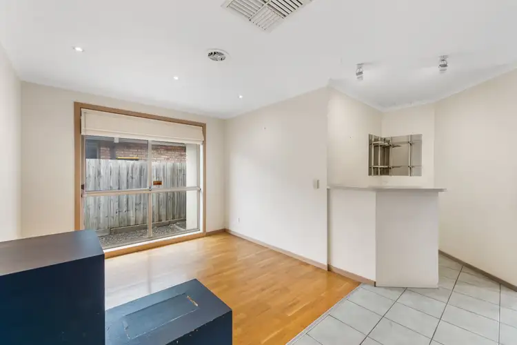 Sixth view of Homely house listing, 7 Galloway Court, Taylors Lakes VIC 3038