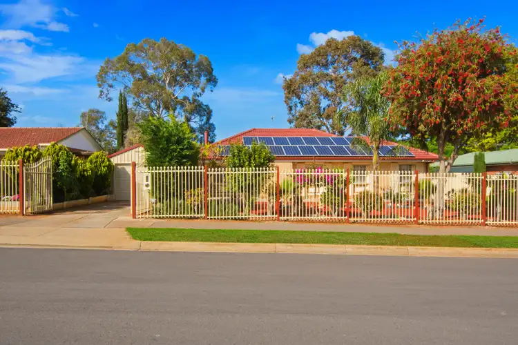 16 Bowood Street, Elizabeth Park SA 5113