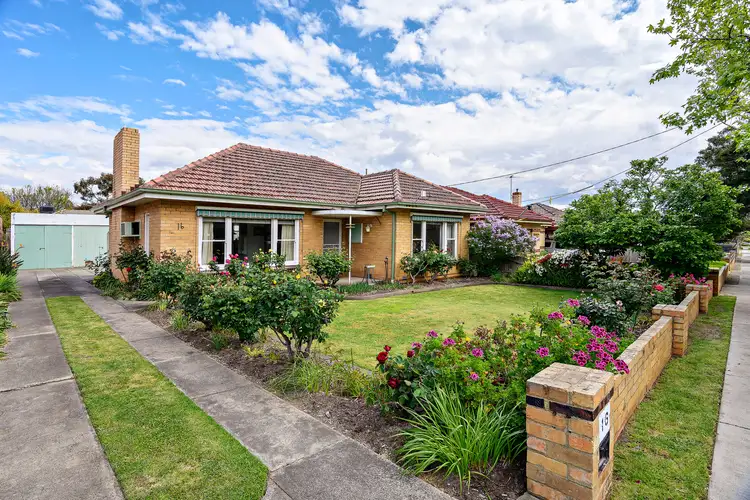 16 Beauford Street, Huntingdale VIC 3166