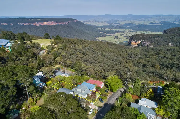 12 Cecil Road, Blackheath NSW 2785