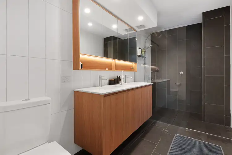 Sixth view of Homely apartment listing, 5/9 Dudley Street, Highgate Hill QLD 4101