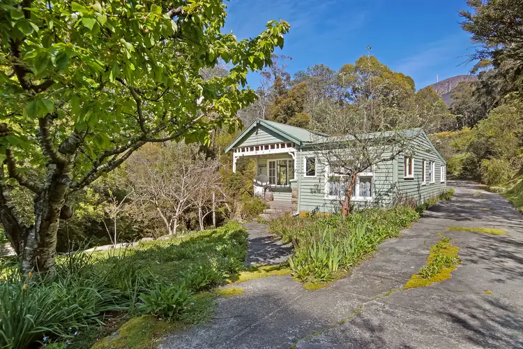 14 Old Farm Road, South Hobart TAS 7004