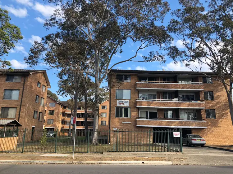 88 Hughes Street