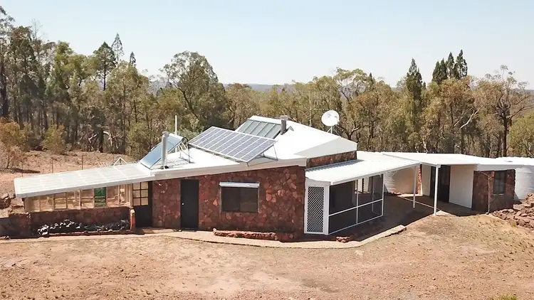 230 'BANGALAY COTTAGE'  Tothills Road, Coonabarabran NSW 2357