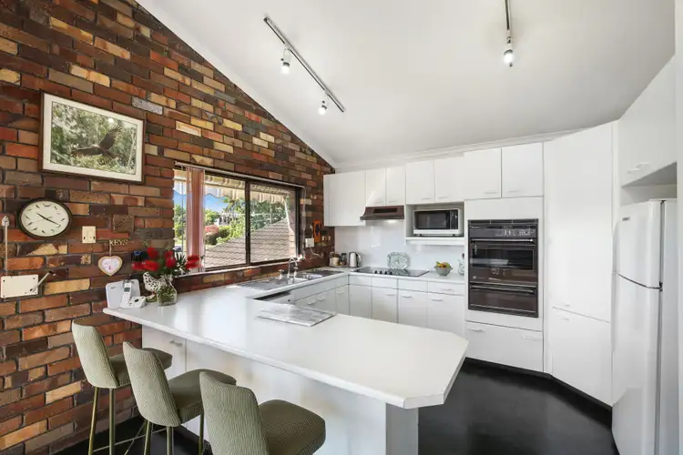Fifth view of Homely house listing, 10 Frederick Goddard Close, Saratoga NSW 2251