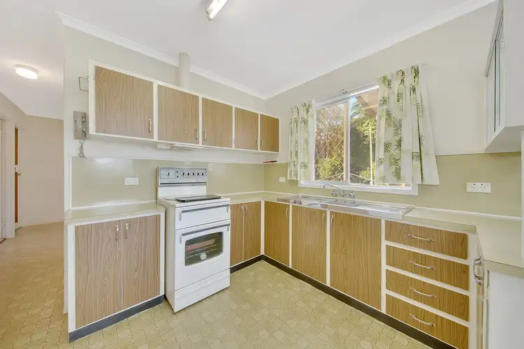 Fifth view of Homely house listing, 3 Glenn Court, West Gladstone QLD 4680