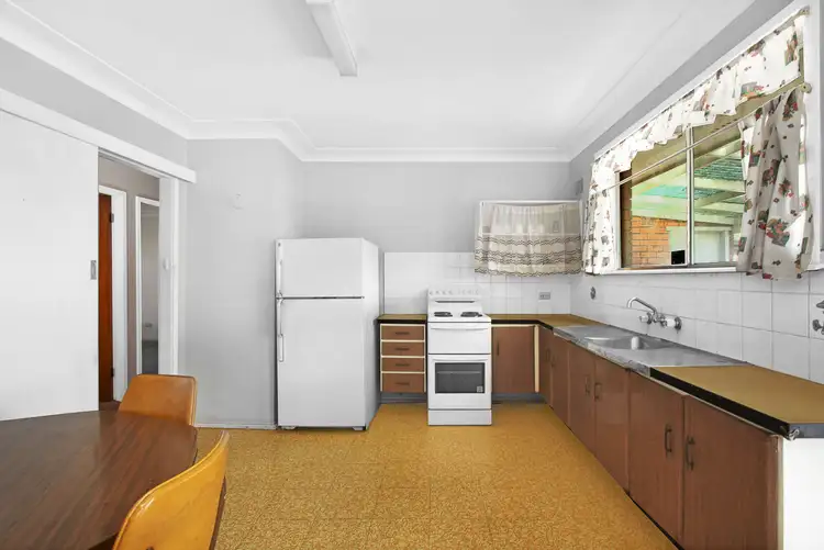 Fifth view of Homely house listing, 8 Brown Street, Smithfield NSW 2164