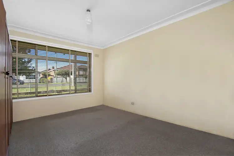 Sixth view of Homely house listing, 8 Brown Street, Smithfield NSW 2164