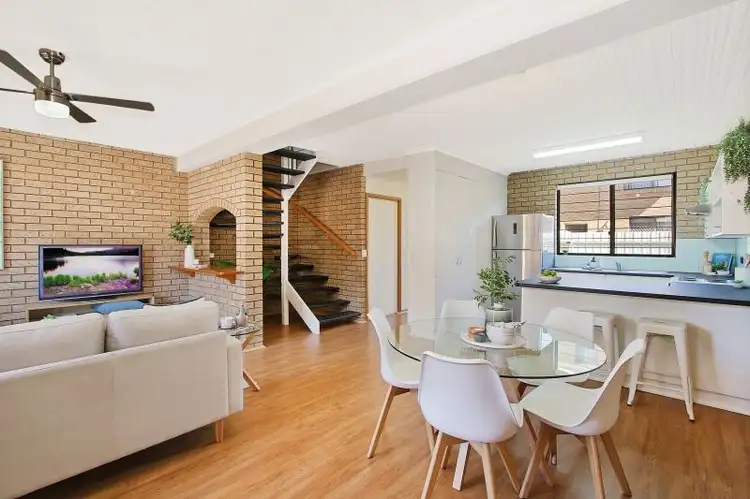 Main view of Homely unit listing, 8/413 Bevan Street, Lavington NSW 2641