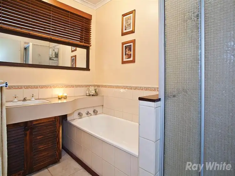 Seventh view of Homely house listing, 6 Abbeydale Court, Mulgrave VIC 3170