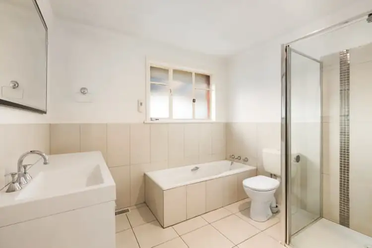 Sixth view of Homely house listing, 33 Calista Avenue, Oakleigh East VIC 3166