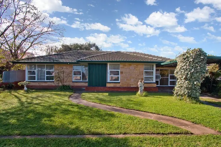 12 Debney Street, Fulham Gardens SA 5024