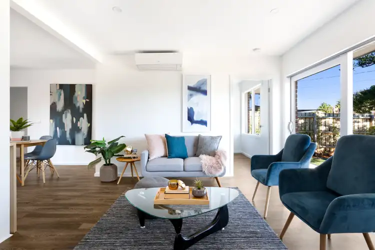 Third view of Homely unit listing, 10 Kinnaird Street, Jacana VIC 3047