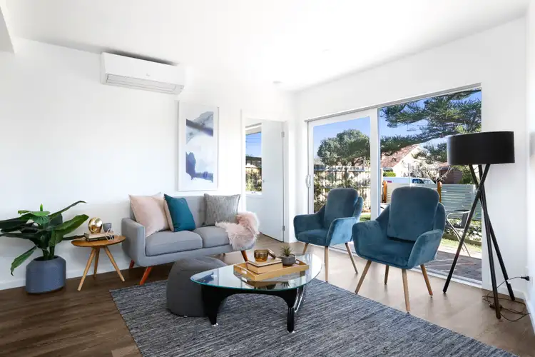 Fourth view of Homely unit listing, 10 Kinnaird Street, Jacana VIC 3047